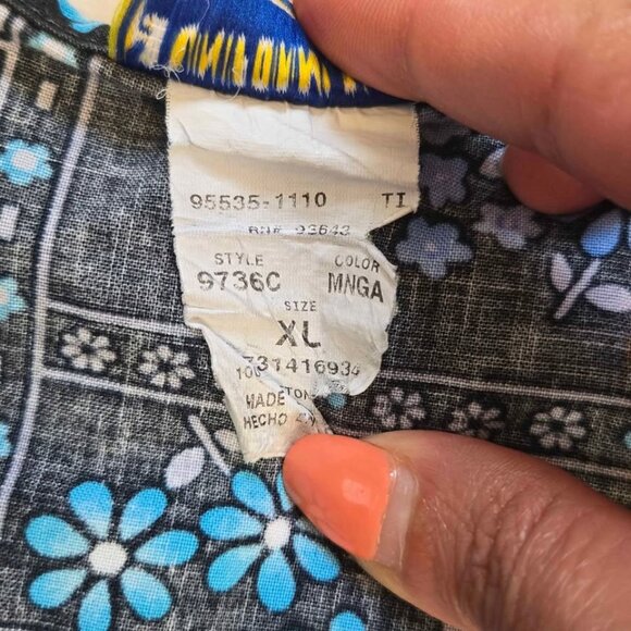 Scrub top Women's uniform outlet front Pockets crossbody ribbing size XL - Picture 6 of 6